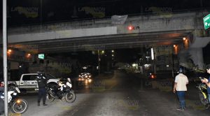Aparacen narcomantas en la zona conurbada Veracruz - Boca del Río Aparacen narcomantas en la zona conurbada Veracruz - Boca del Río