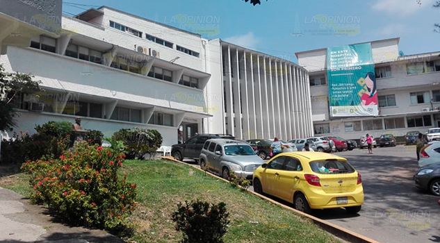Médicos y enfermeras amenazan paralizar hospital de Tuxpan Personal médico amenaza con paro en hospital de Tuxpan