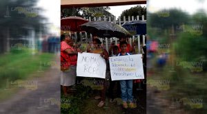 Padres de familia toman las instalaciones por tanto robo a escuela de Cerro Azul Padres de familia toman las instalaciones por tanto robo a escuela de Cerro Azul