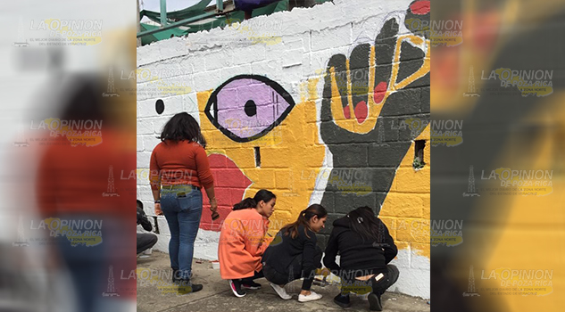 Plasman murales contra la violencia en Tuxpan Plasman murales contra la violencia en Tuxpan