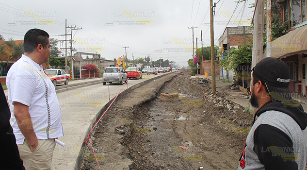 Reclamos ante posible dique debido a obra en Poza Rica Reclamos ante posible dique debido a obra en Poza Rica