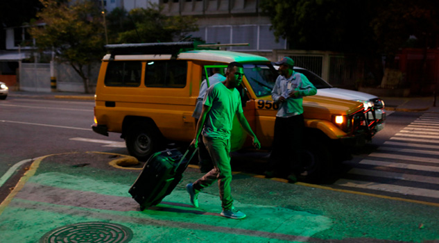 Venezuela restablece energía y reanudará actividades laborales Venezuela restablece energía y reanudará actividades laborales