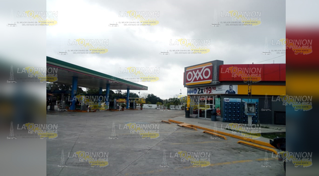 Atracan un OXXO en Tuxpan