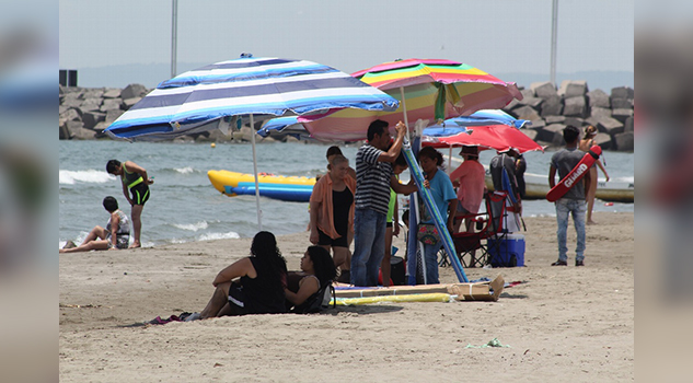 Hoy viernes temperatura de 35 grados Celsius; ambiente templado a cálido