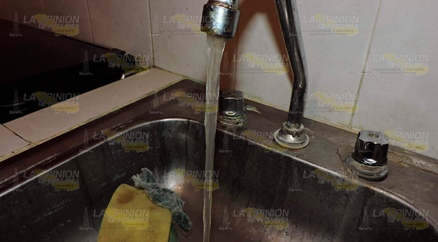 Abastecen agua de mala calidad