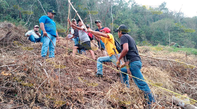 Buscan evitar la erosión del suelo en los cerros