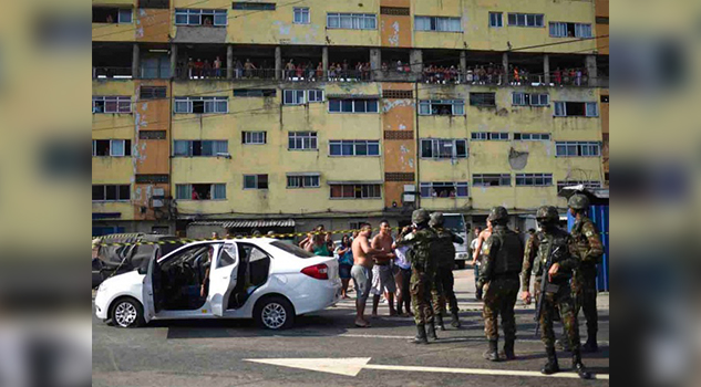 Soldados balean por error un coche y matan a padre de familia
