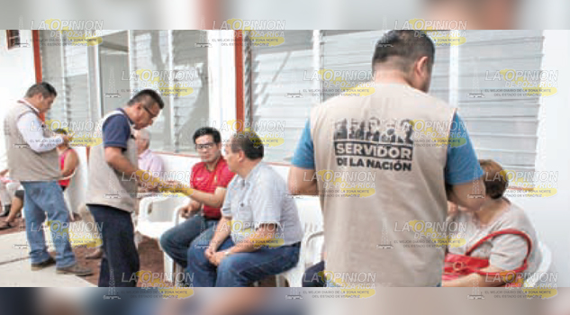 Pagan becas "Benito Juárez" a 6 mil 150 jóvenes