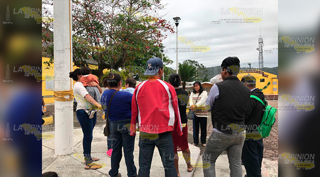 Familias de Tihuatlán han esperado 20 años por su escrituración