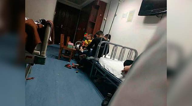 Cae maestro de kínder acusado de envenenar a 23 niños