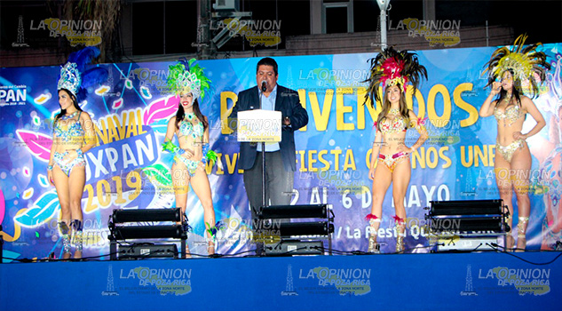 Presentan elenco artístico del Carnaval Tuxpan 2019