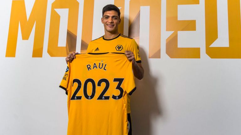 WOLVERHAMPTON HACE OFICIAL LA COMPRA DE RAÚL JIMÉNEZ