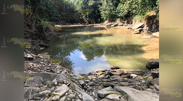 Habitantes del Xuchilt claman por agua potable