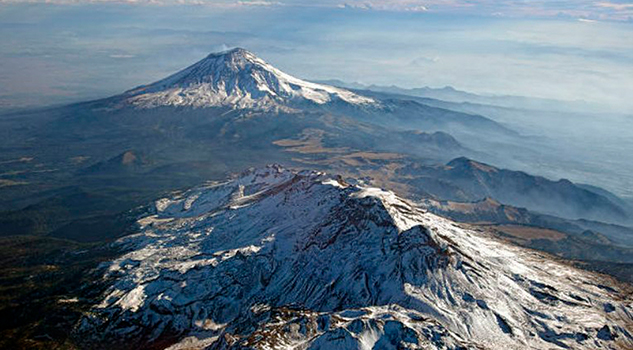 Popocatépetl e Iztaccíhuatl, la historia de dos amantes eternos