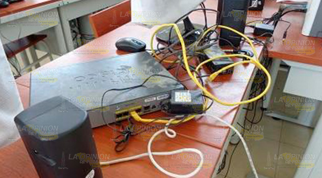 Atracan Escuela Normal Superior de Huauchinango