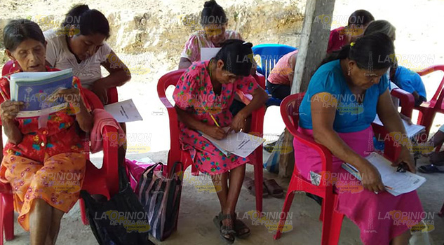 IVEA Espinal entrega 45 certificados