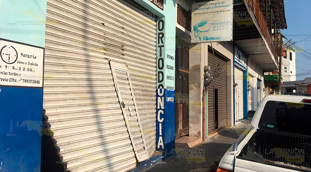 Atracan negocios en la madrugada del lunes, robaron tres establecimientos.