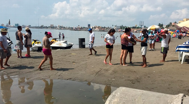 En vacaciones aumenta la recolección de basura en playas de Veracruz hasta 10 toneladas