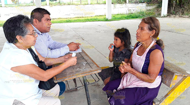 Acercan actas de nacimiento a las comunidades alejadas de Papantla