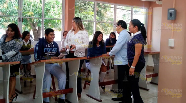 92% de bachilleres siguen sus estudios en Poza Rica 92% de bachilleres siguen sus estudios en Poza Rica