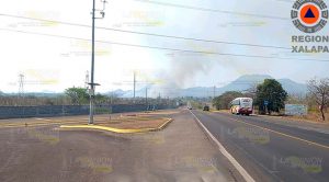 Arde pastizal cerca de La Pedrera y Palma Sola Arde pastizal cerca de La Pedrera y Palma Sola