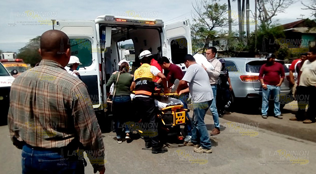 Atropellan a jubilado de Pemex sobre la carretera Tuxpan - Tampico Atropellan a jubilado de Pemex sobre la carretera Tuxpan - Tampico