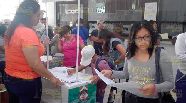 Avanzan mujeres de Tuxpan en campo laboral Avanzan mujeres de Tuxpan en campo laboral