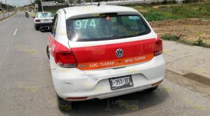 Camioneta se impacta en un taxi en Tuxpan Camioneta se impacta en un taxi en Tuxpan