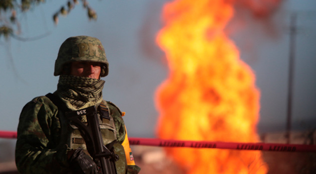 Clausuran toma de combustible y detienen a presunto responsable en Puebla Clausuran toma de combustible y detienen a presunto responsable en Puebla