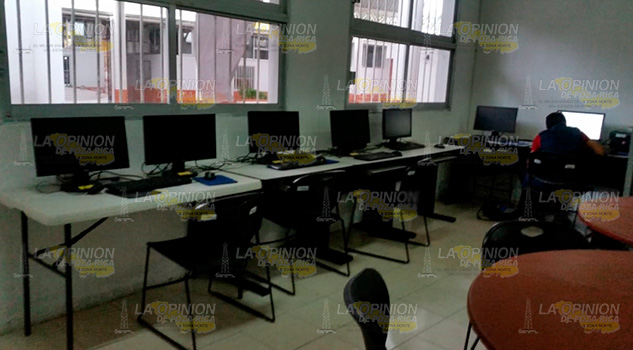 Computarizan Casa de Cultura de Gutiérrez Zamora Computarizan Casa de Cultura de Gutiérrez Zamora