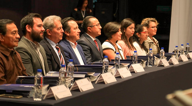 Con nuevas inversiones en Veracruz, se generará empleo para los jóvenes: Gobernador Con nuevas inversiones en Veracruz, se generará empleo para los jóvenes Gobernador