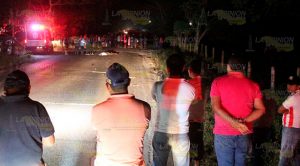 Cortador de naranja muere arrollado por taxi en Castillo de Teayo Cortador de naranja muere arrollado por taxi en Castillo de Teayo