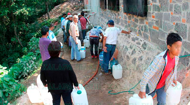 En Naolinco llevan 20 días sin agua, podrían ser hasta 3 meses En Naolinco llevan 20 días sin agua, podrían ser hasta 3 meses