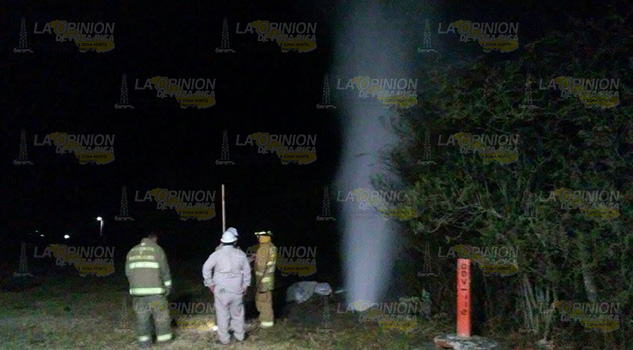 Enorme fuga de gasolina en Beristain, Puebla Enorme fuga de gasolina en Beristain, Puebla