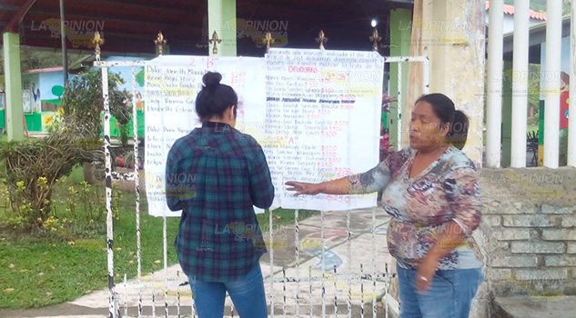 Exhiben a madres de familia como deudoras en Chinmapa de Gorostiza Exhiben a madres de familia como deudoras en Chinmapa de Gorostiza