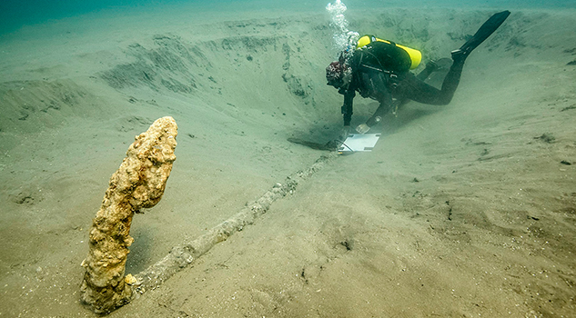Expertos del INAH descubren ancla europea del siglo XV en aguas de la Villa Rica, Veracruz Expertos del INAH descubren ancla europea del siglo XV en aguas de la Villa Rica, Veracruz
