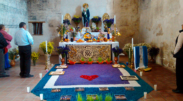 La tradición del Altar de Dolores continúa en los recintos del INAH La tradición del Altar de Dolores continúa en los recintos del INAH