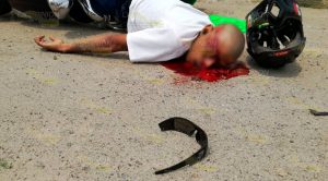 ¡Ejecutan a motociclista en Tuxpan! Lo ejecutan a balazos frente a motel en Tuxpan