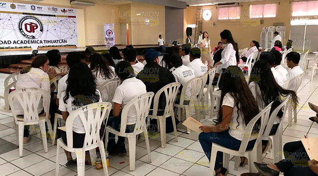 Más jóvenes de Tihuatlán se enfocan en las carreras agropecuarias Más jóvenes de Tihuatlán se enfocan en las carreras agropecuarias