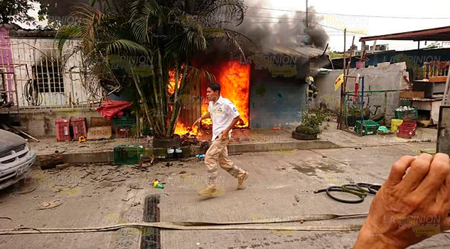 Niña calcinada por incendio en Martínez de la Torre Niña calcinada por incendio en Martínez de la Torre