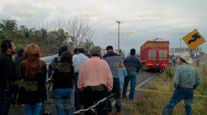 No hay paso en la carretera Cardel - Poza Rica por choque