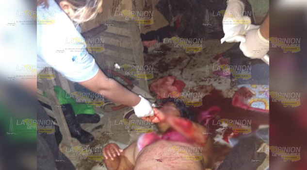 Fue encontrada en el interior de su vivienda, bañada en sangre en Álamo; "la acuchilló su marido"