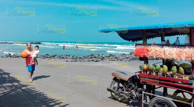 Regular uso de motos en playas de Tuxpan, demandan Regular uso de motos en playas de Tuxpan, demandan