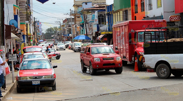 Taxistas de Naranjos en la mira Taxistas de Naranjos en la mira