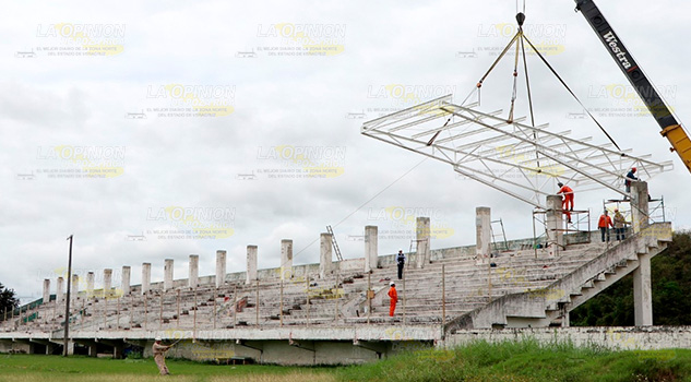 Techado para estadio y rehabilitan alberca en Tuxpan Techado para estadio y rehabilitan alberca en Tuxpan