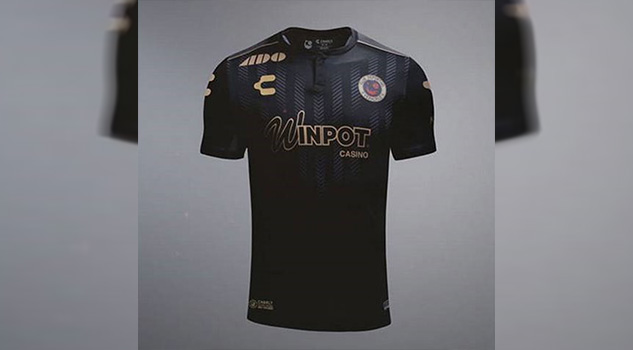 Tiburones lanza playera conmemorativa por 500 años de Veracruz Tiburones lanza playera conmemorativa por 500 años de Veracruz