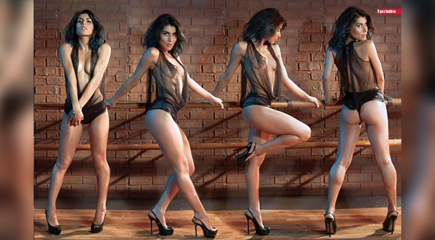 María León publica foto en topless sin censura