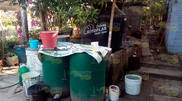 Carecen de agua desde  hace más de tres meses