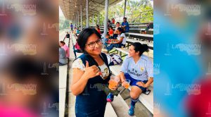 Alegre convivio de empleados del periódico La Opinión de Poza Rica