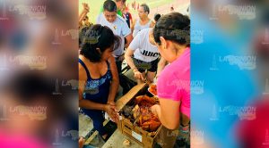 Alegre convivio de empleados del periódico La Opinión de Poza Rica
